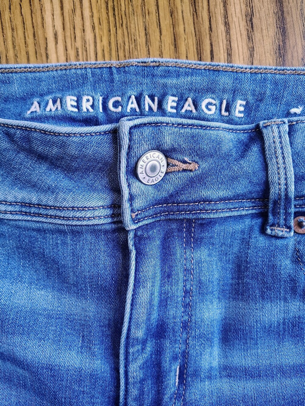 American Eagle Kick Bootcut Mid Rise Women's Jeans Medium Wash sz 10. - Picture 9 of 16